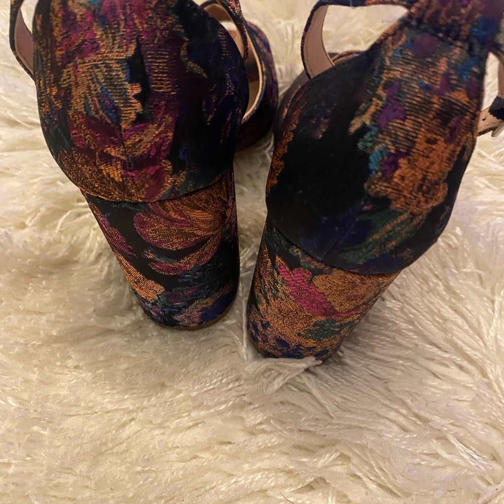 Madden Girl Floral Women's Heels - Black and Gold - Picture 7 of 10